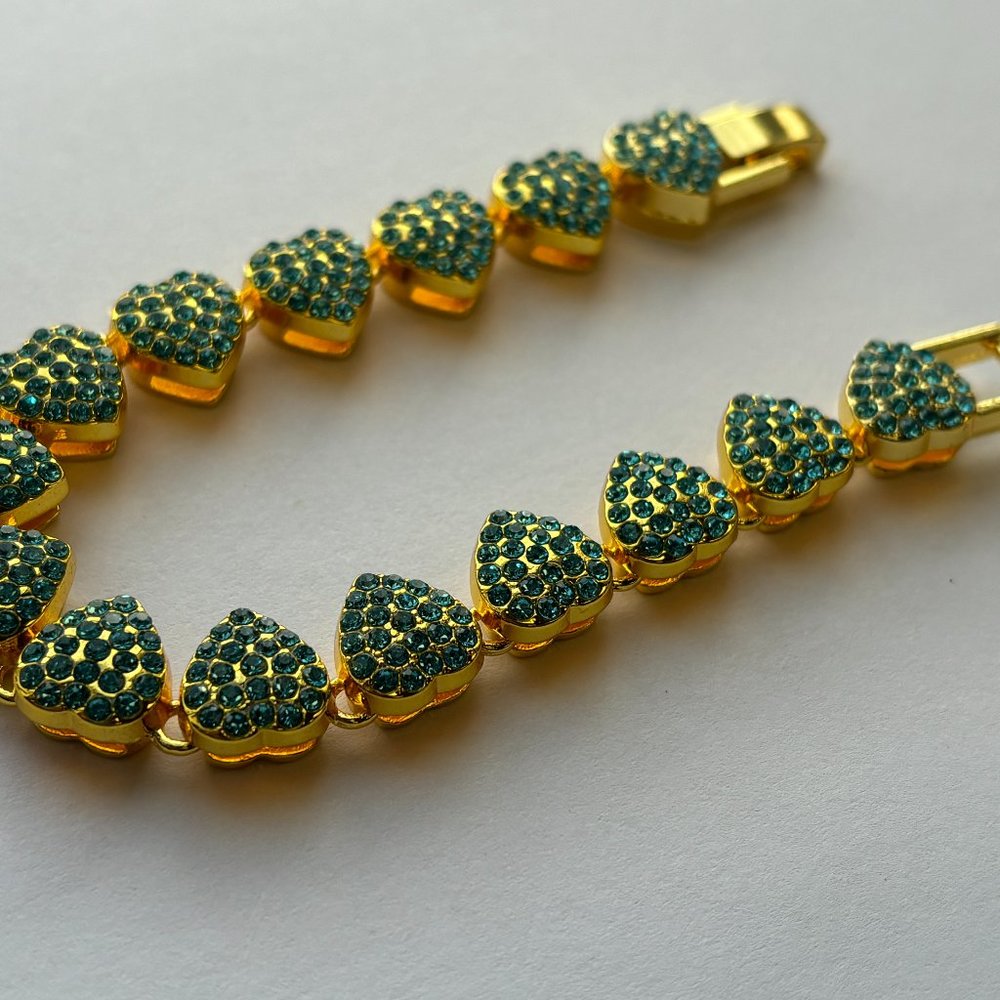 Fifth Avenue Strawberry Chain Gold Round Cut Blue Rhinestone Bracelet 8 inch